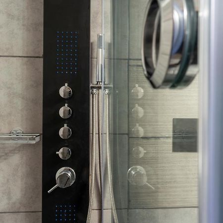 Luxury Apartment Overlooking The Citadel Of Tsakas Athens Ngoại thất bức ảnh